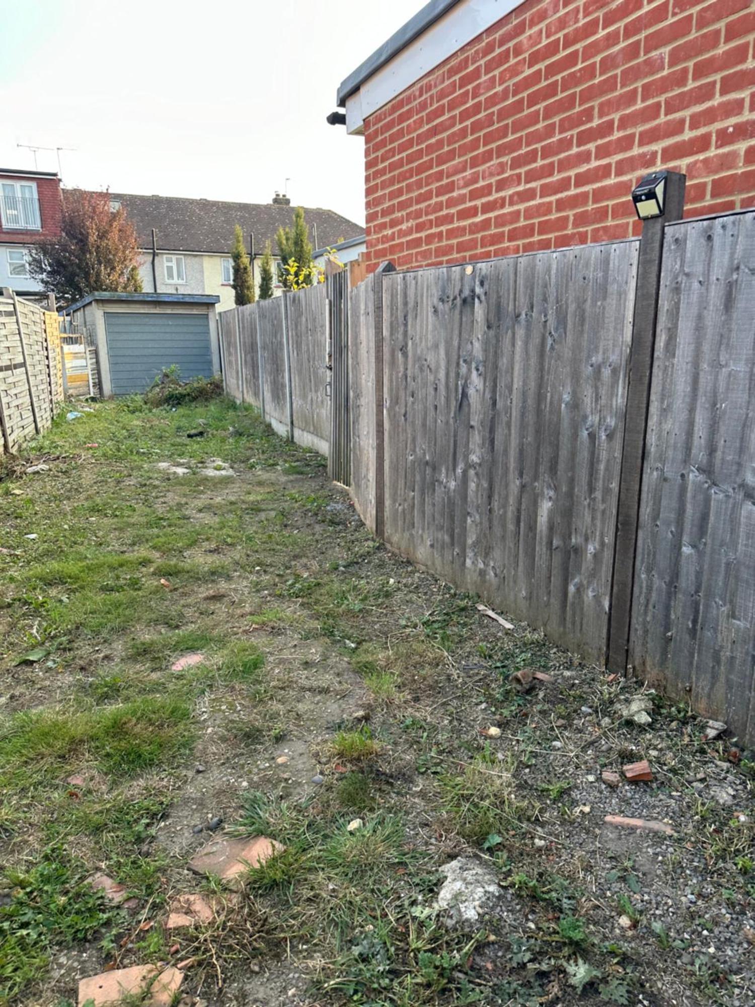 Luxury Ensuite Studio In Crayford Dartford Bexley London With Full Kitchen And Side Garden Alleyway Entrance Erith Exterior photo